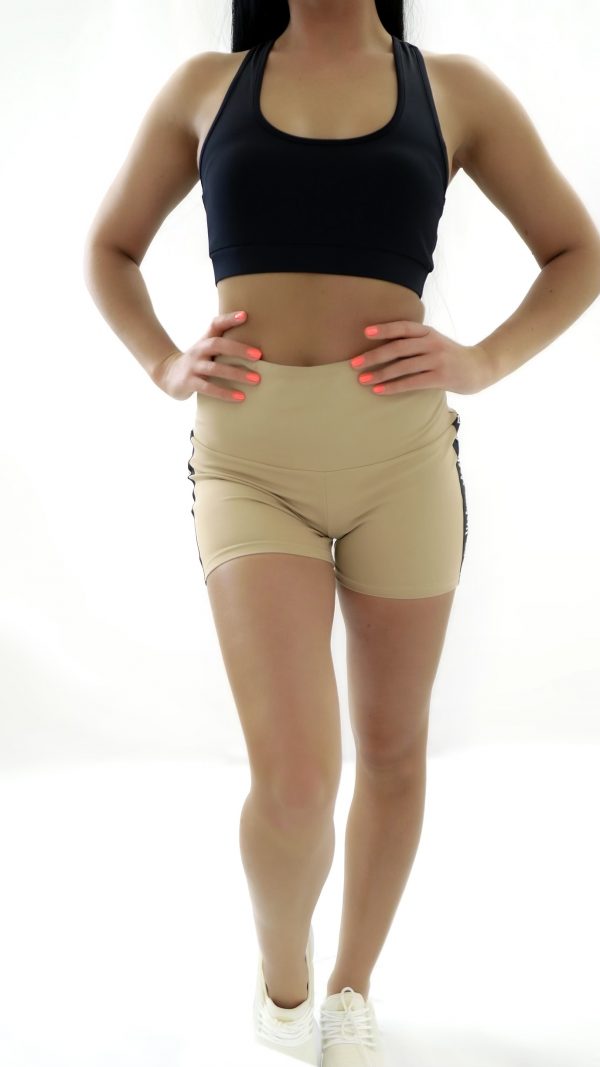 Hella drapp oldalfeliratos short